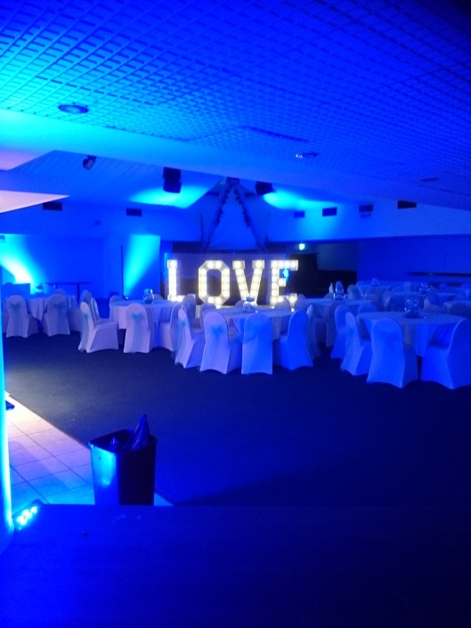 5ft_love_uplighters_the_pyramids_portsmouth